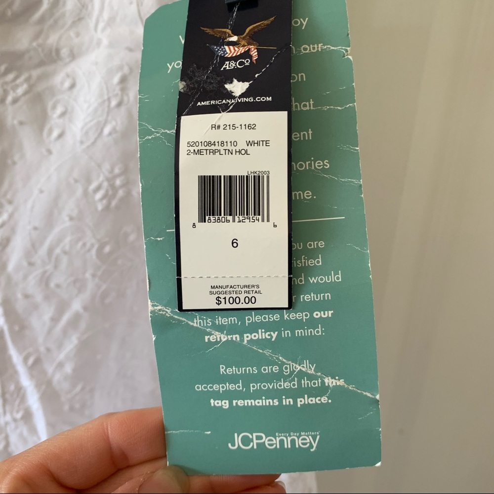 New Beautiful white dress - Picture 6 of 7